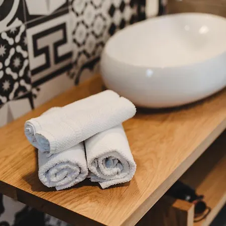 3in1 * ロゴズニッツァ