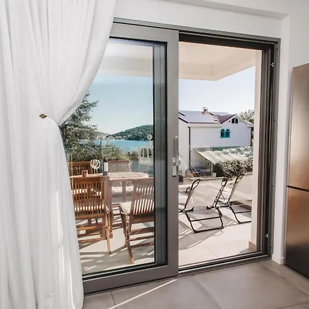 3in1 Rogoznica (Sibenik-Knin)