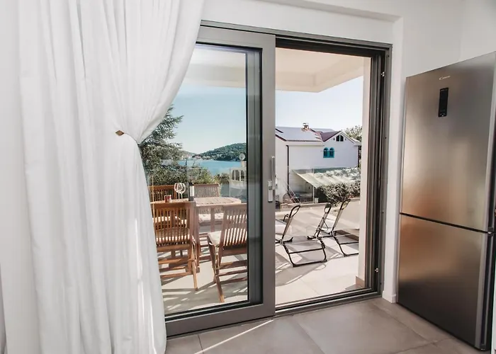 3in1 Rogoznica (Sibenik-Knin)